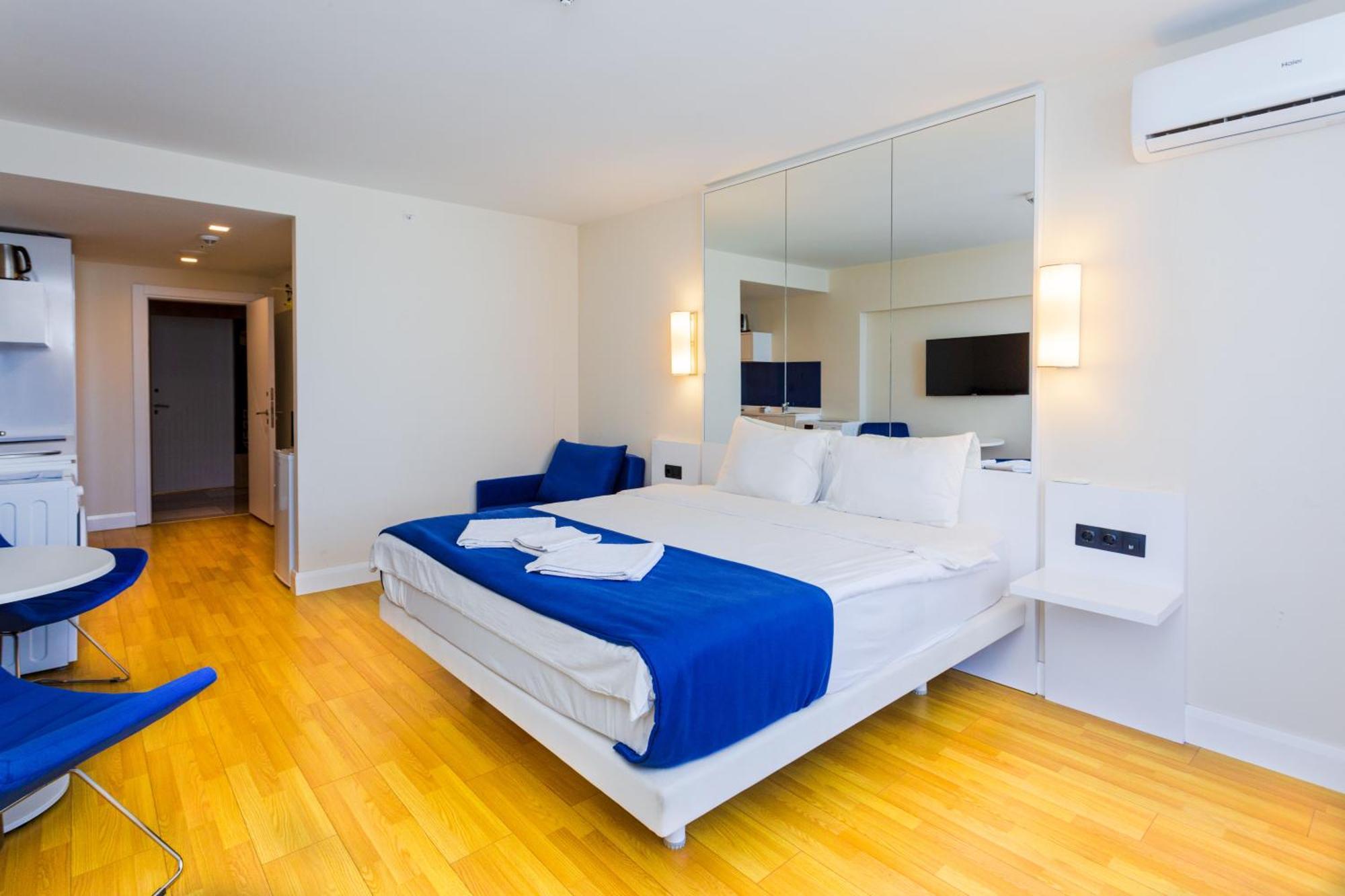 Best Location Apartments In Батуми Екстериор снимка