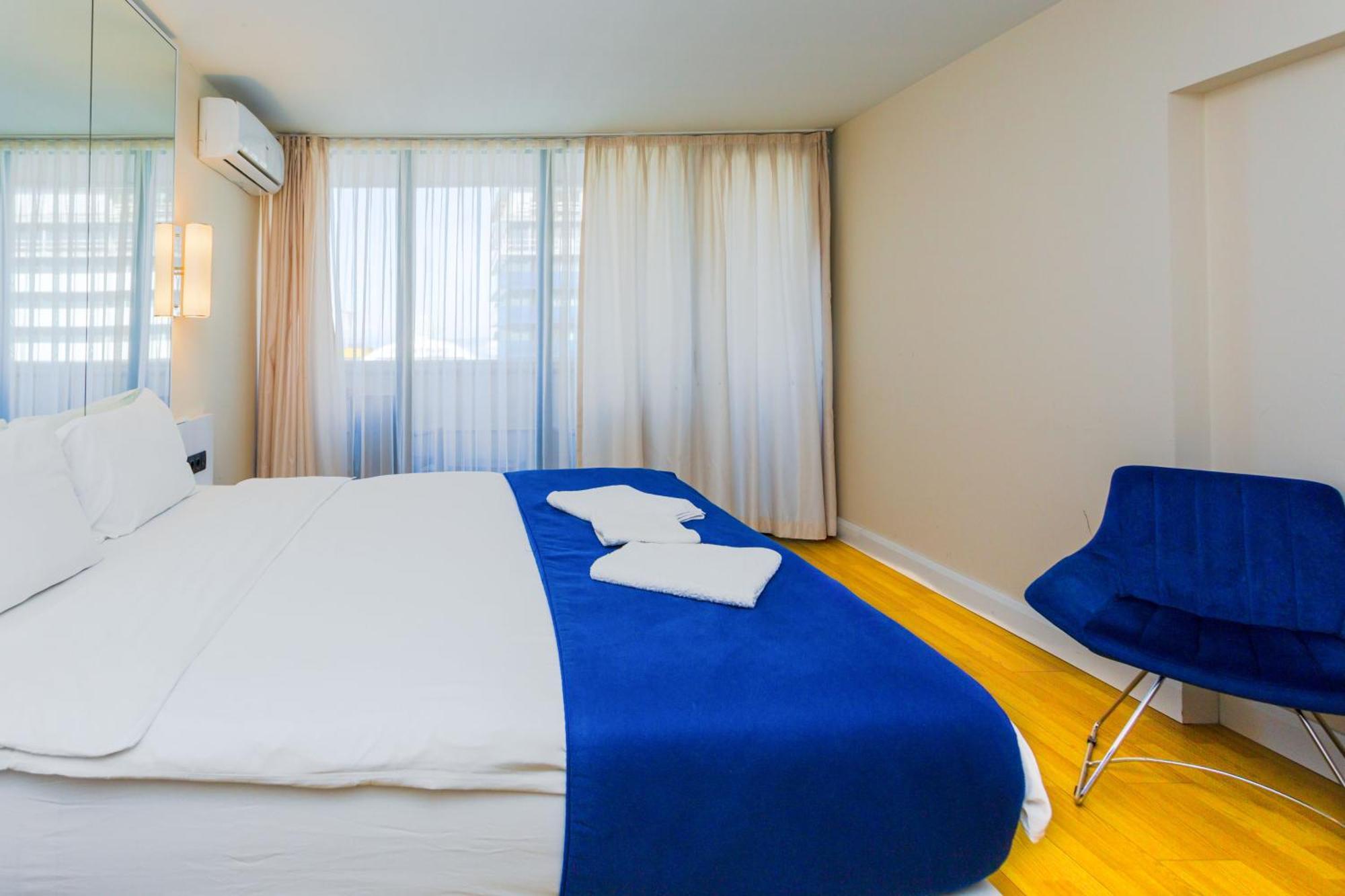 Best Location Apartments In Батуми Екстериор снимка